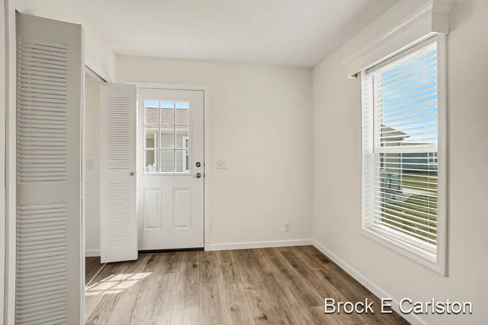 1283 E Ellis Road #27 Norton Shores City, MI 49441