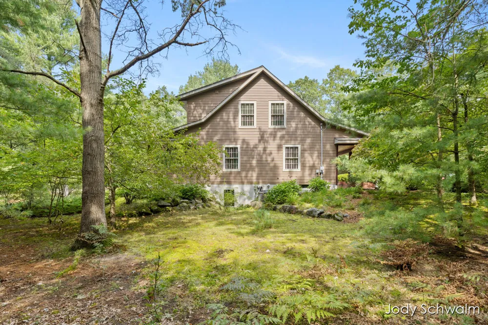 2175 Orshal Road Laketon Township, MI 49445