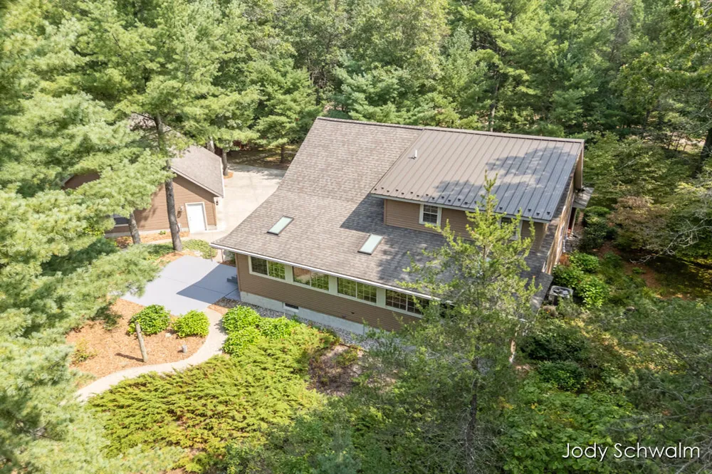 2175 Orshal Road Laketon Township, MI 49445