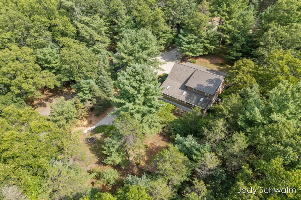 2175 Orshal Road Laketon Township, MI 49445
