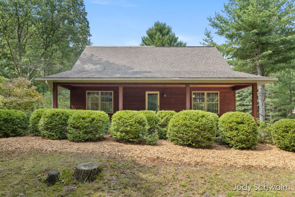 2175 Orshal Road Laketon Township, MI 49445