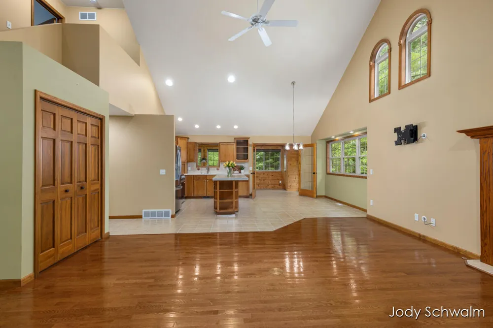 2175 Orshal Road Laketon Township, MI 49445