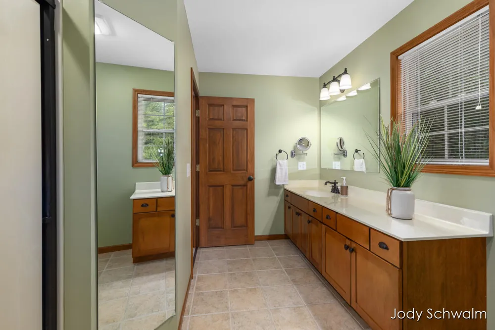 2175 Orshal Road Laketon Township, MI 49445