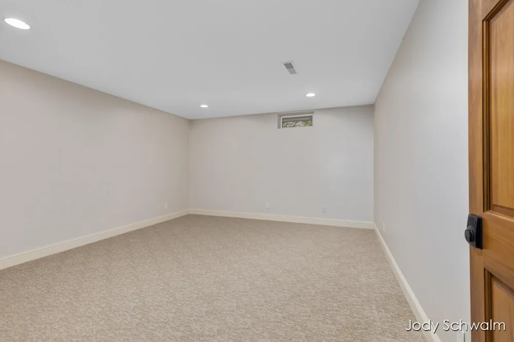2175 Orshal Road Laketon Township, MI 49445