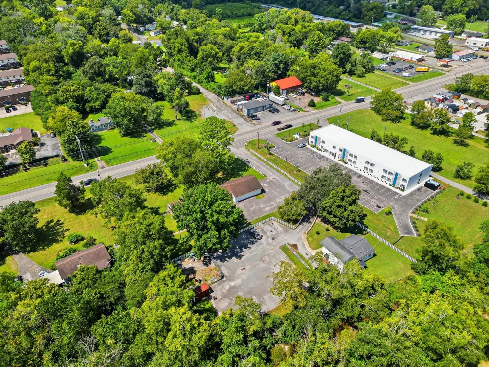 1063 Louisville Hwy Goodlettsville, TN 37072