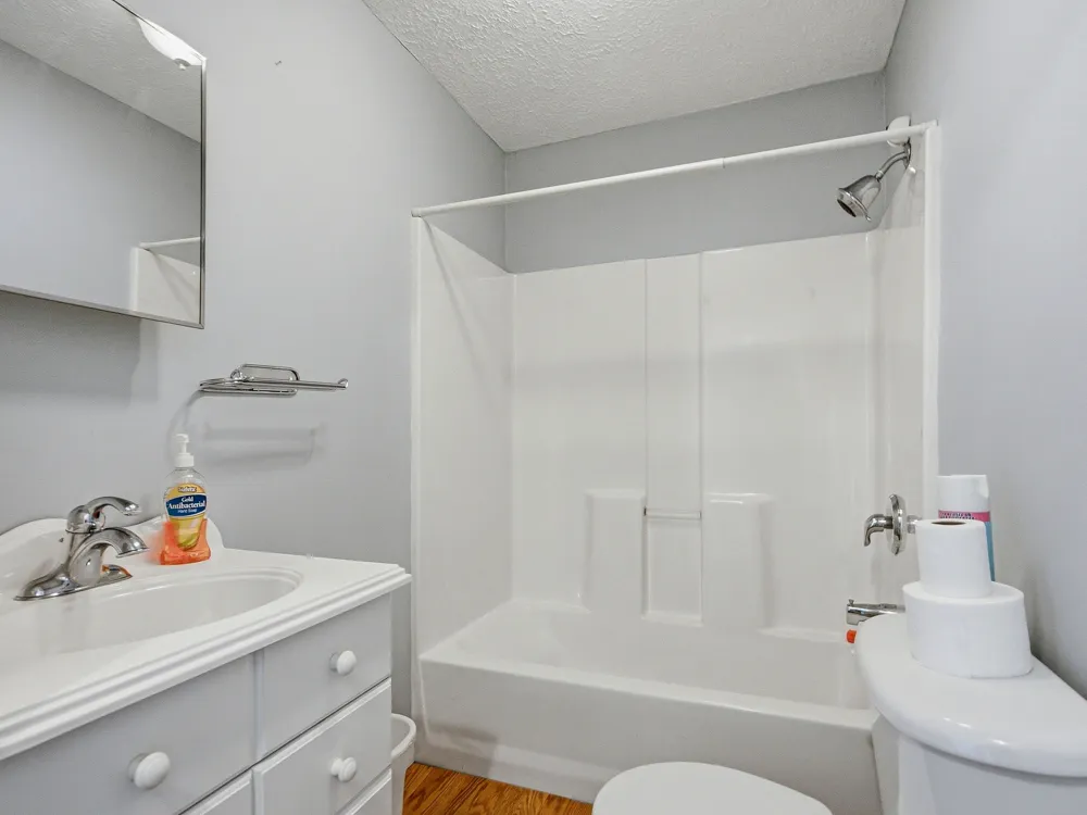 1063 Louisville Hwy Goodlettsville, TN 37072