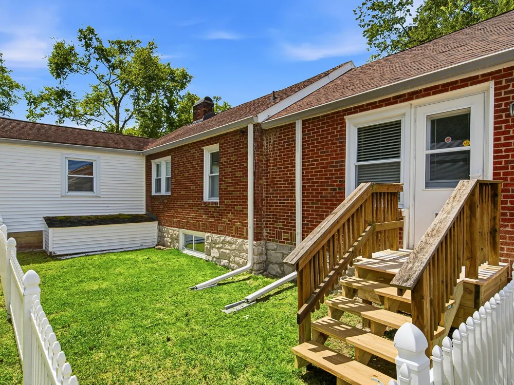 1063 Louisville Hwy Goodlettsville, TN 37072