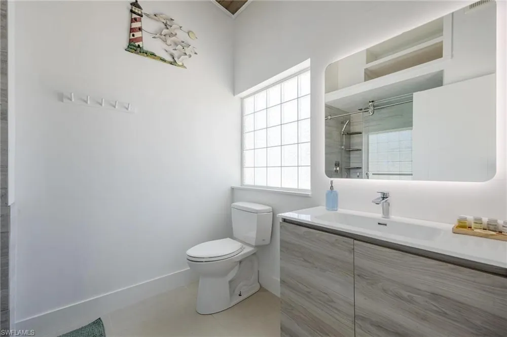 434 Lagoon Drive Sanibel, FL 33957