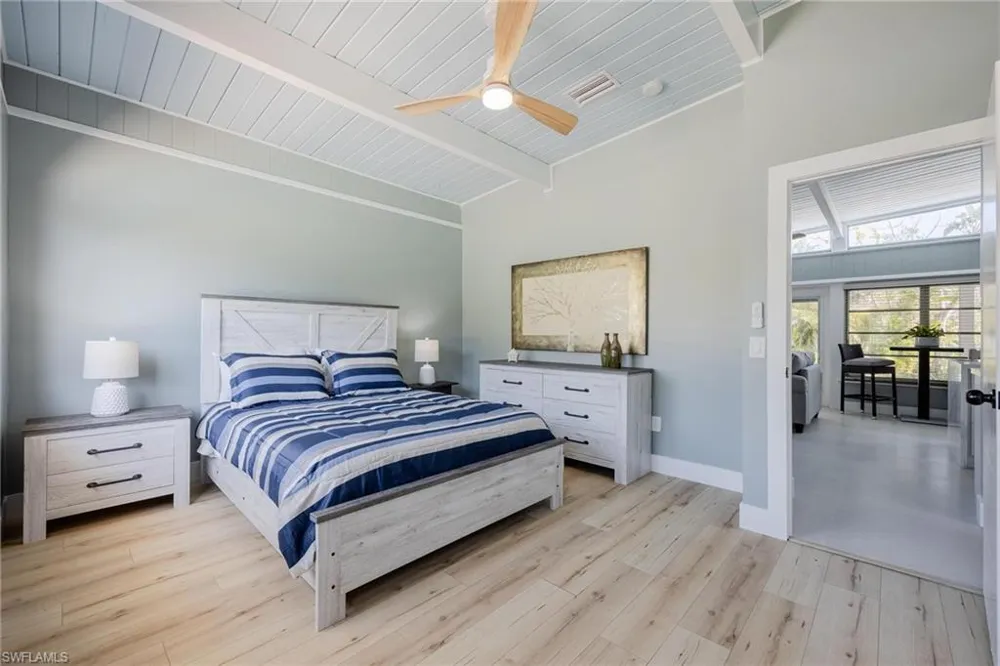 434 Lagoon Drive Sanibel, FL 33957