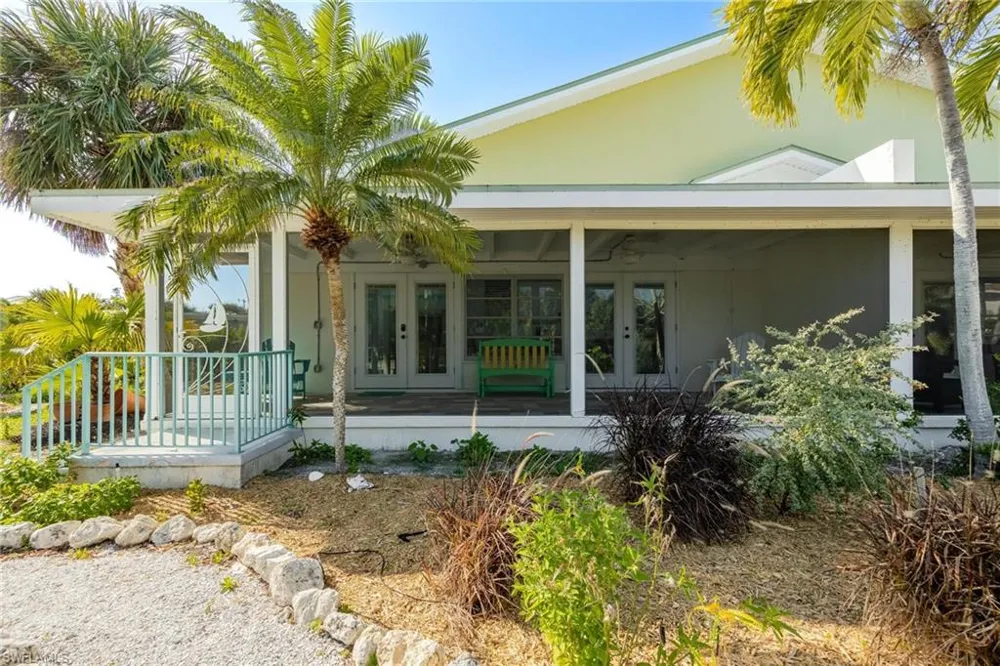 434 Lagoon Drive Sanibel, FL 33957
