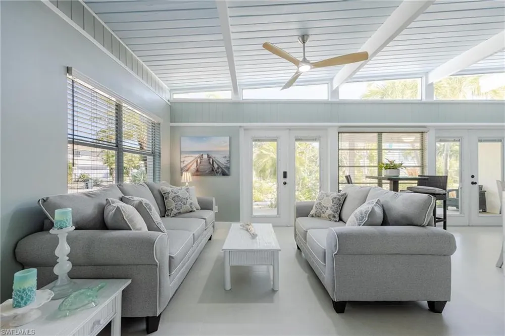 434 Lagoon Drive Sanibel, FL 33957