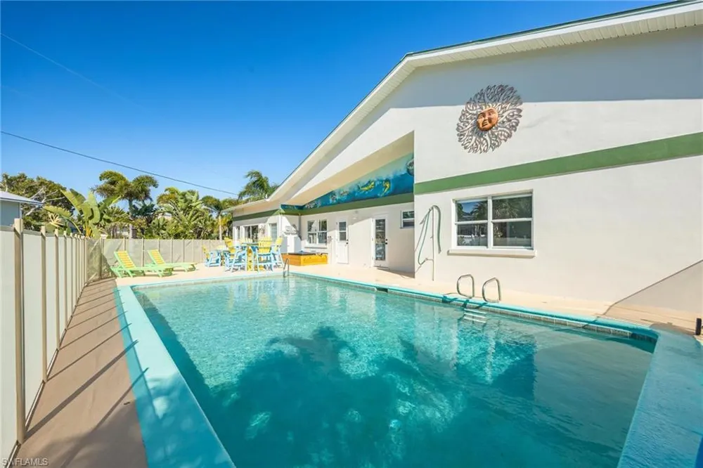 434 Lagoon Drive Sanibel, FL 33957