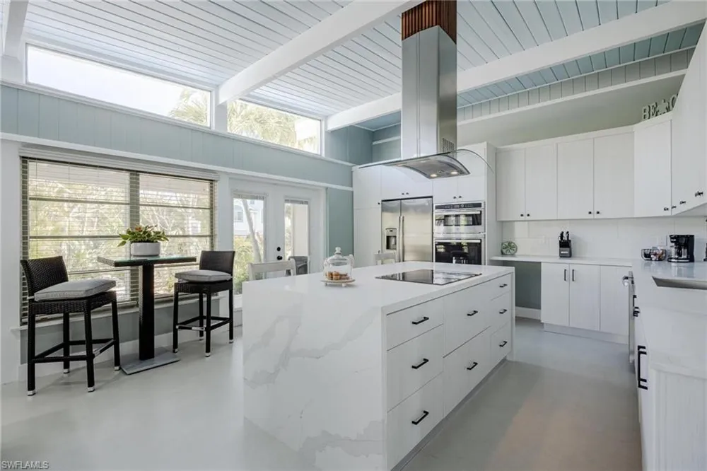 434 Lagoon Drive Sanibel, FL 33957
