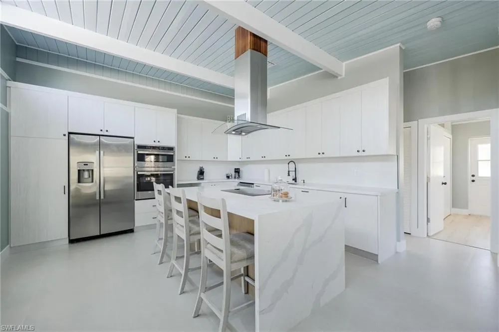 434 Lagoon Drive Sanibel, FL 33957