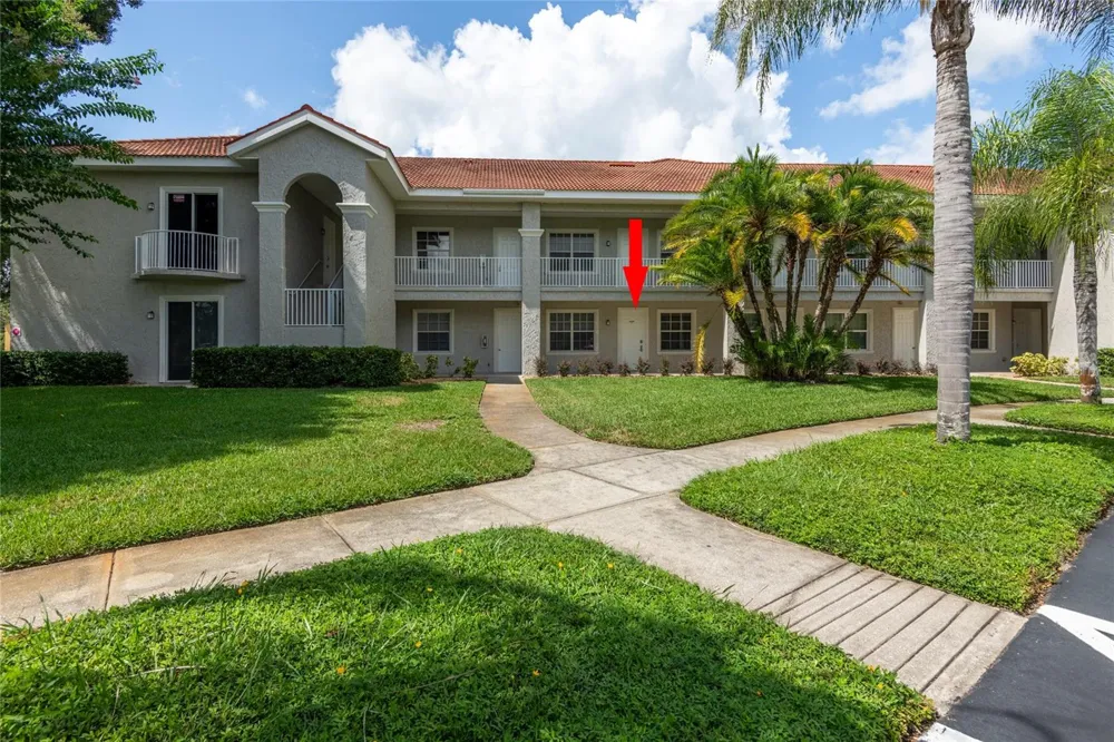6801 DALI AVENUE #104 Land O Lakes, FL 34637