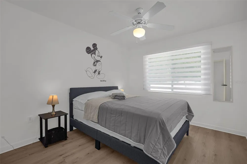 470 PARADISE WOODS COURT Davenport, FL 33896