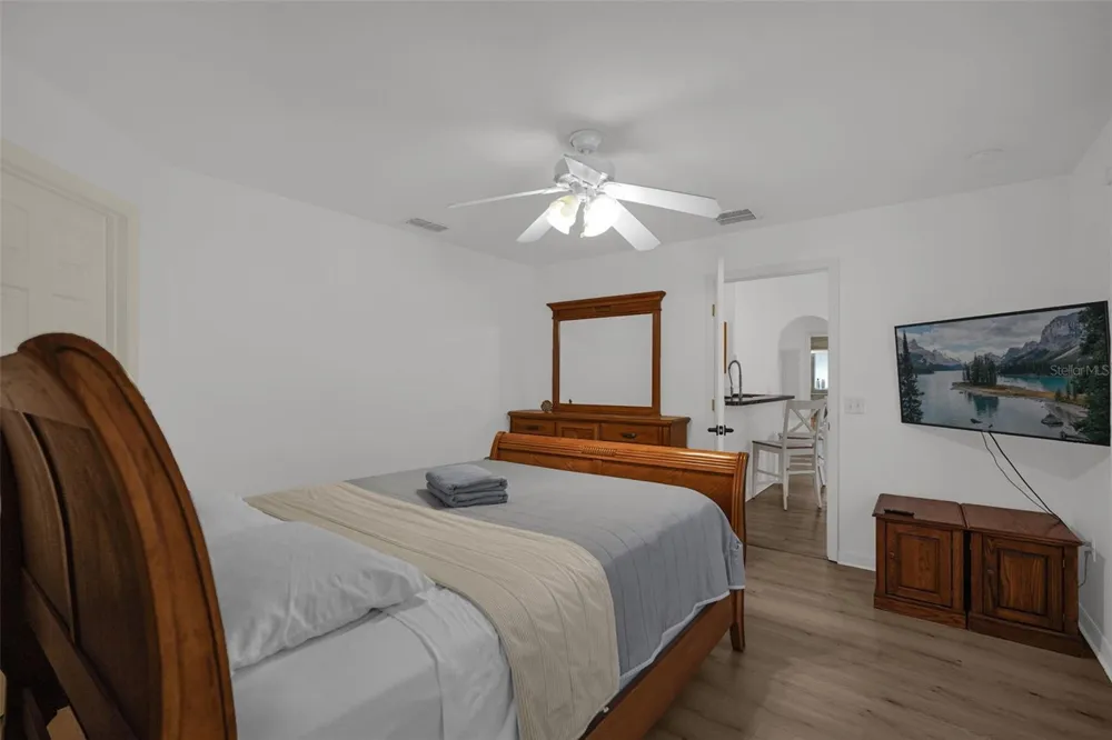 470 PARADISE WOODS COURT Davenport, FL 33896