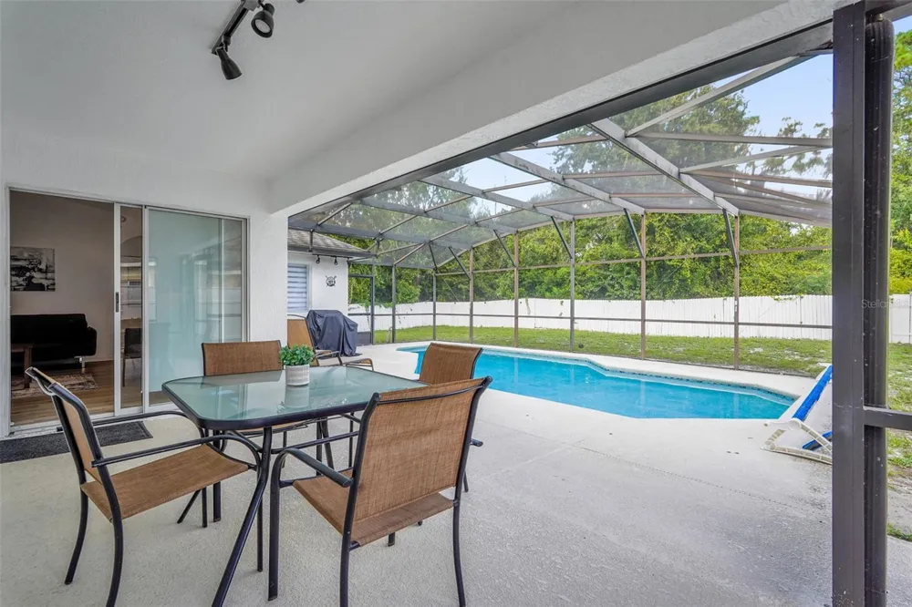 470 PARADISE WOODS COURT Davenport, FL 33896