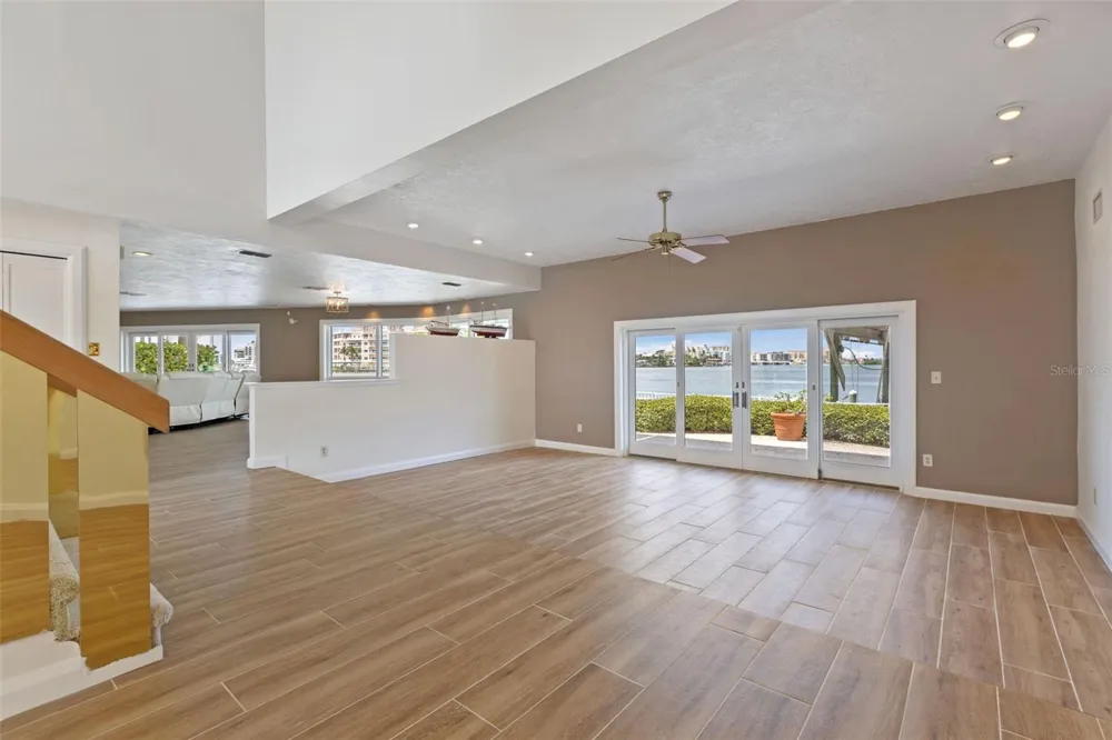 290 BAYSIDE DRIVE Clearwater, FL 33767