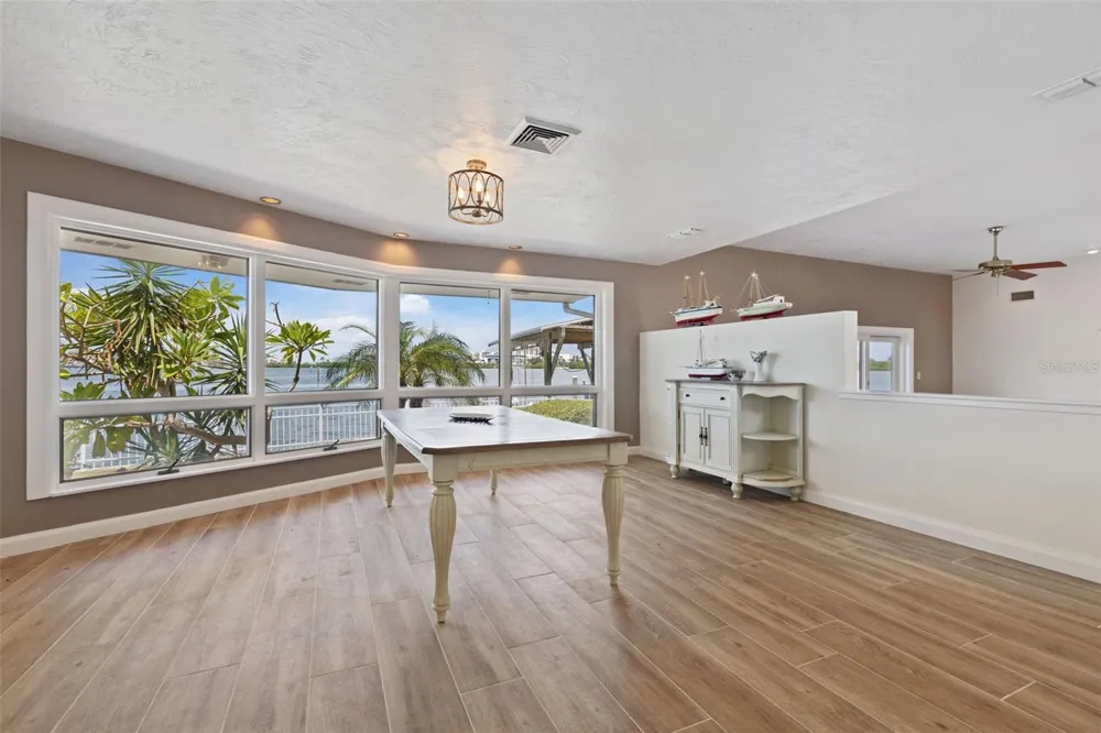 290 BAYSIDE DRIVE Clearwater, FL 33767