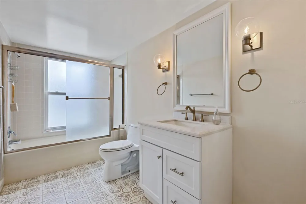 290 BAYSIDE DRIVE Clearwater, FL 33767