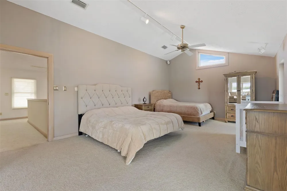 290 BAYSIDE DRIVE Clearwater, FL 33767