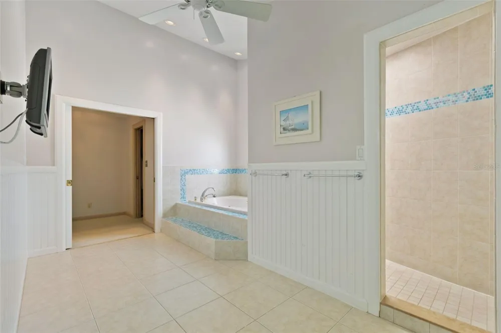 290 BAYSIDE DRIVE Clearwater, FL 33767