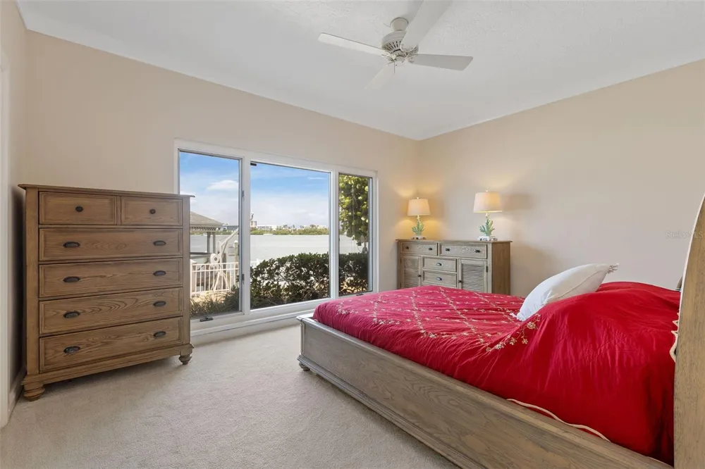 290 BAYSIDE DRIVE Clearwater, FL 33767