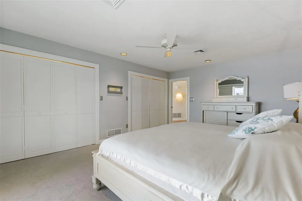 290 BAYSIDE DRIVE Clearwater, FL 33767
