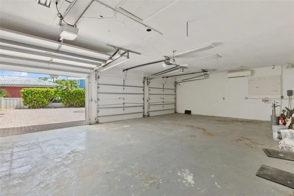 290 BAYSIDE DRIVE Clearwater, FL 33767