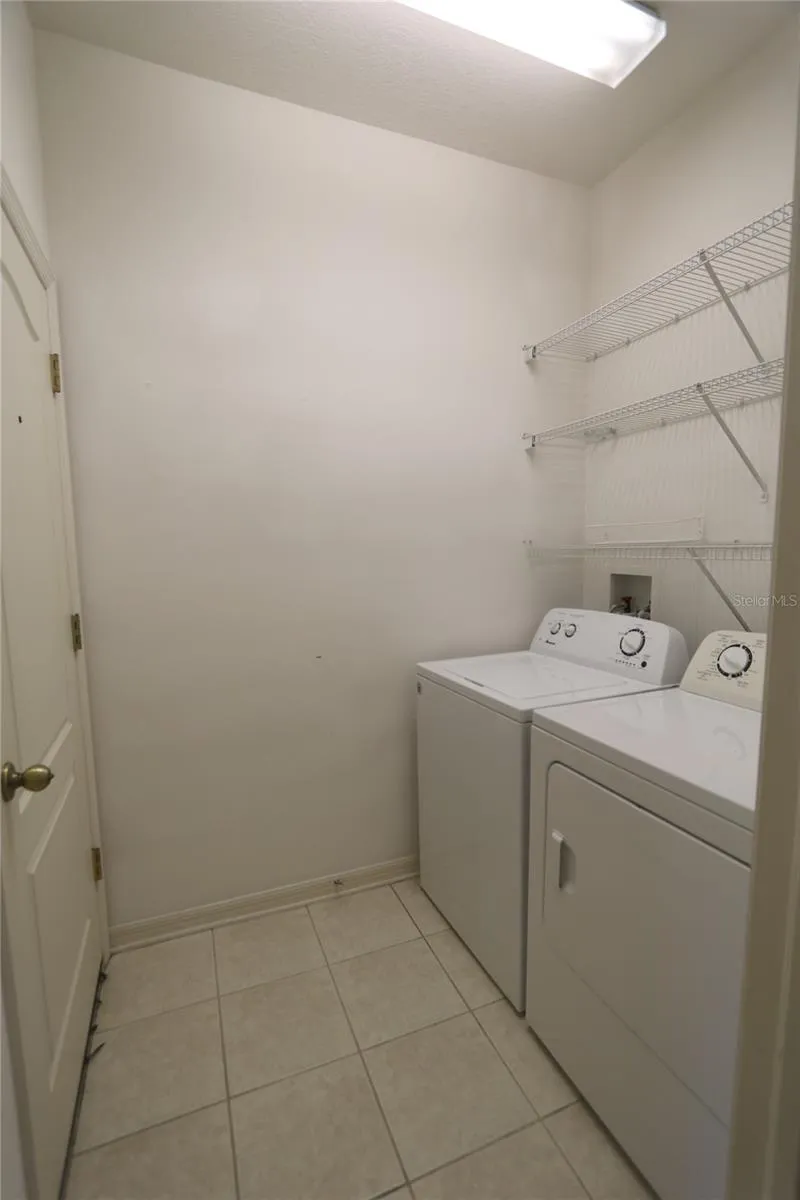 4027 LANGDRUM DRIVE Wesley Chapel, FL 33543