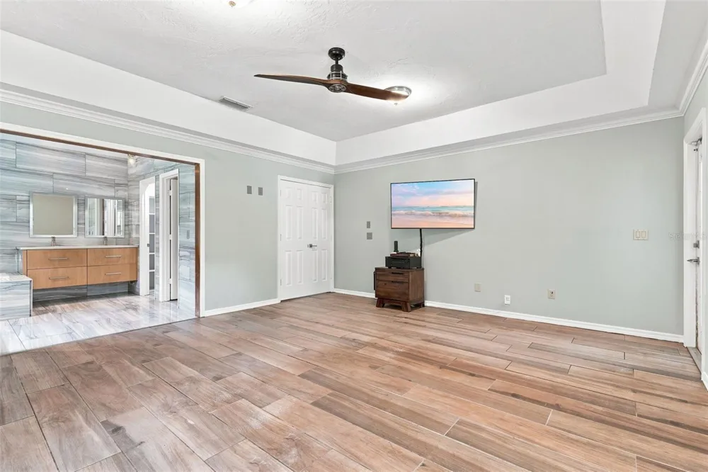 1530 W BERESFORD ROAD Deland, FL 32720