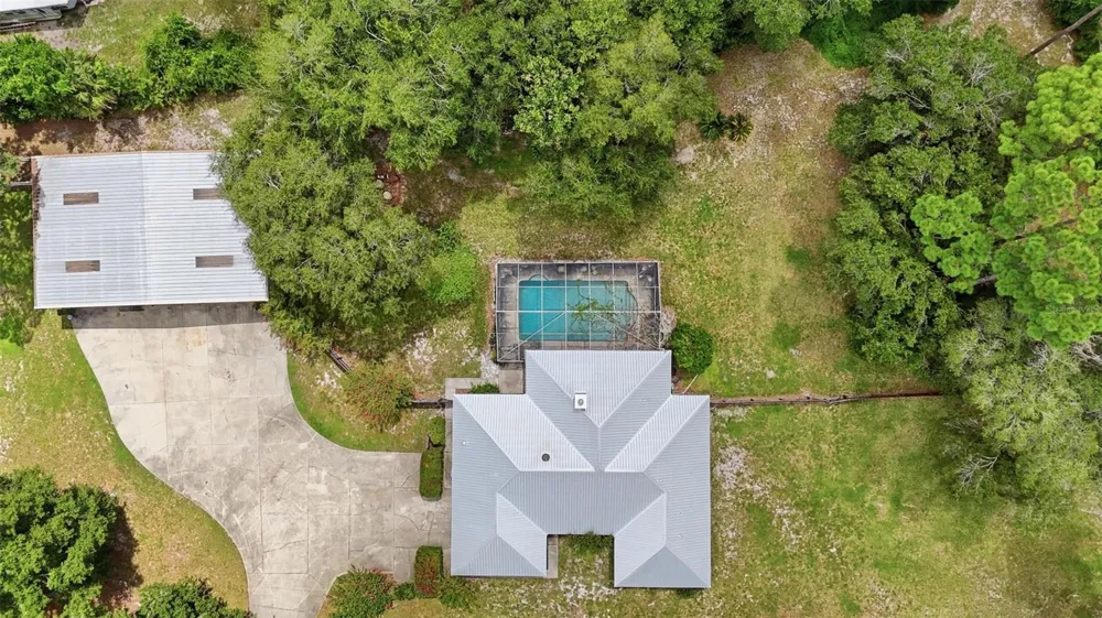 1530 W BERESFORD ROAD Deland, FL 32720