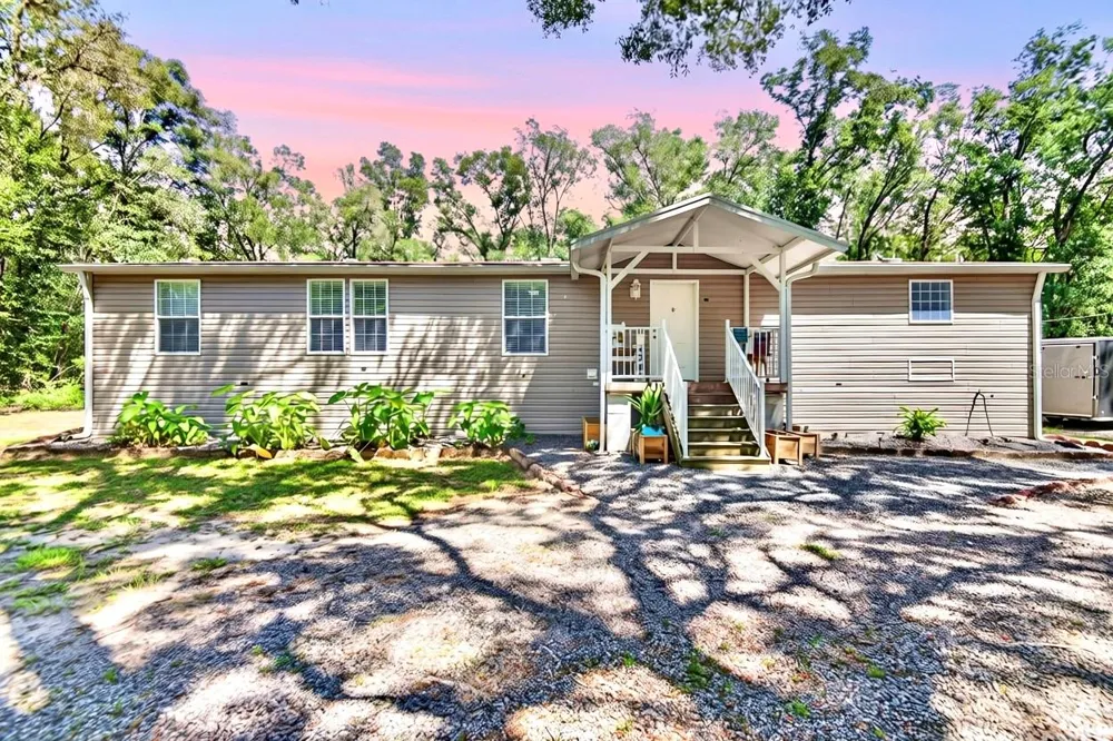 21812 FIELD OF DREAMS LANE Dade City, FL 33523