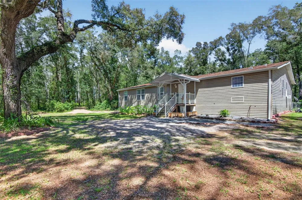 21812 FIELD OF DREAMS LANE Dade City, FL 33523