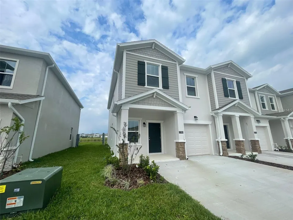 2780 PIERR STREET Davenport, FL 33837