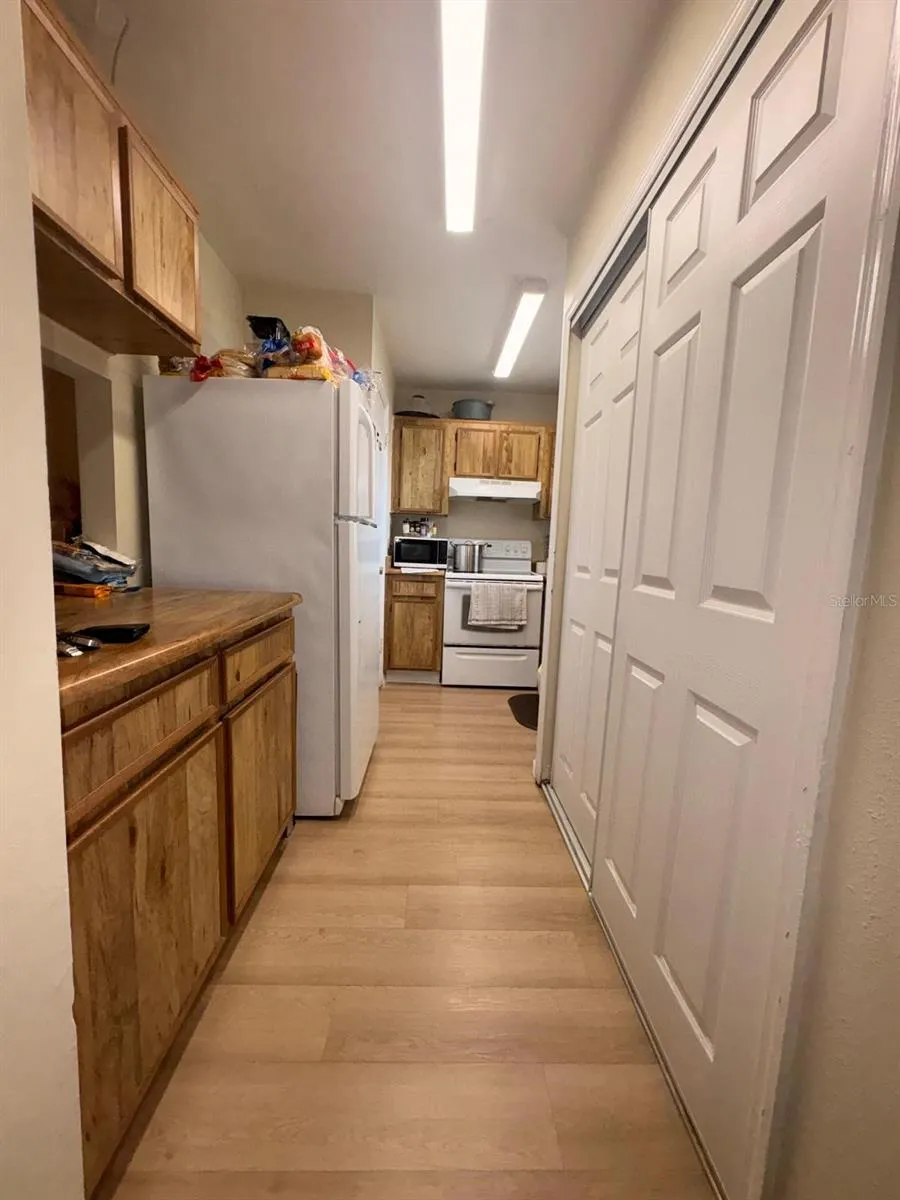 4261 PERSHING POINTE PLACE #5 Orlando, FL 32822