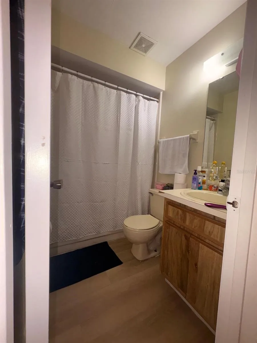 4261 PERSHING POINTE PLACE #5 Orlando, FL 32822