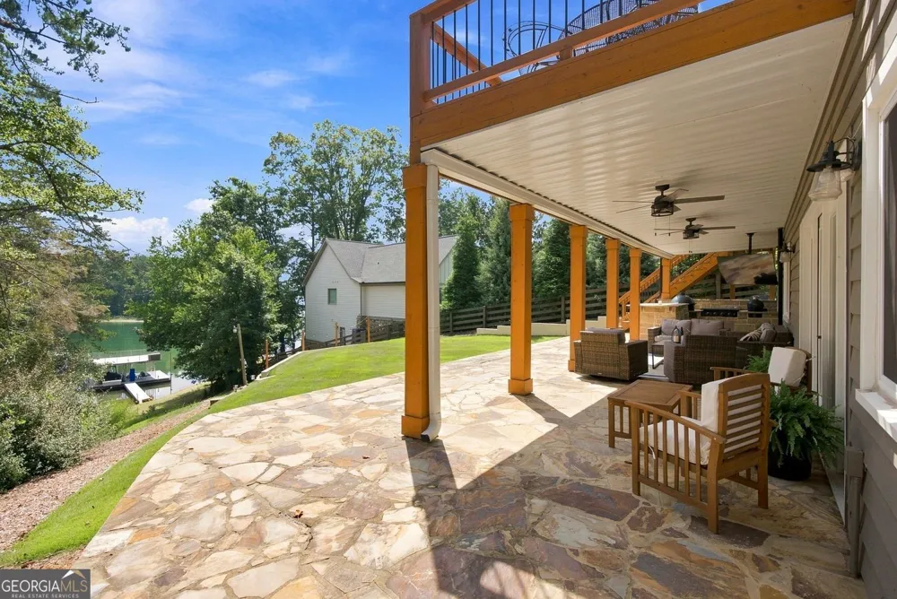 8915 Bay LN Gainesville, GA 30506