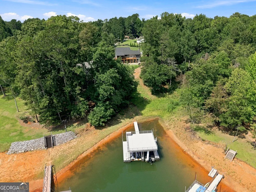 8915 Bay LN Gainesville, GA 30506