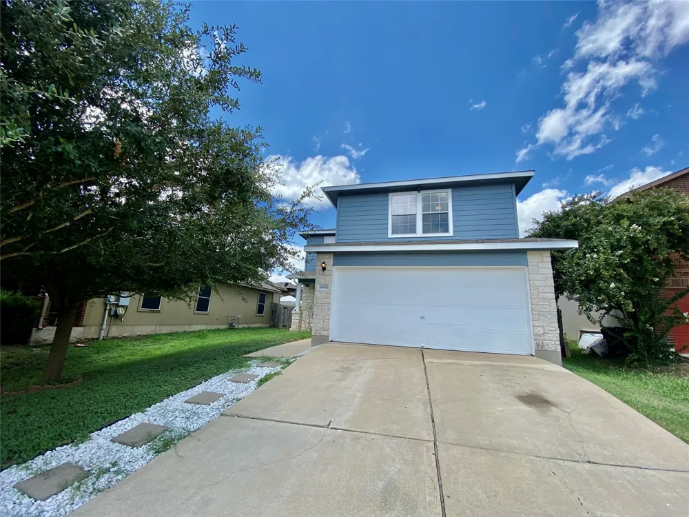 6608 Ferrystone Pass Del Valle, TX 78617