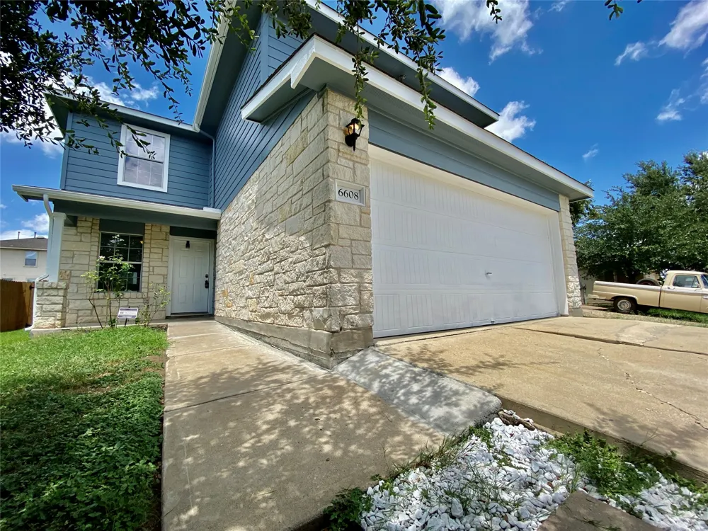 6608 Ferrystone Pass Del Valle, TX 78617