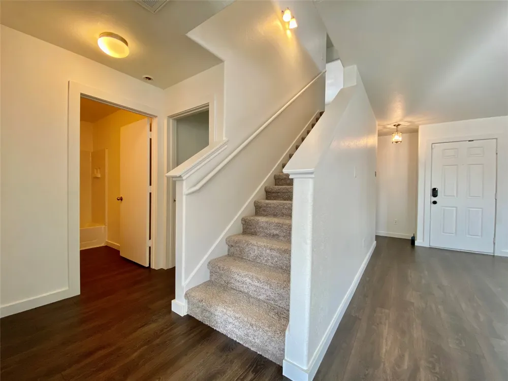 6608 Ferrystone Pass Del Valle, TX 78617