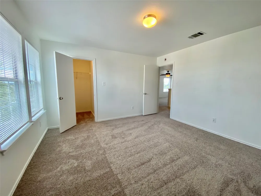 6608 Ferrystone Pass Del Valle, TX 78617