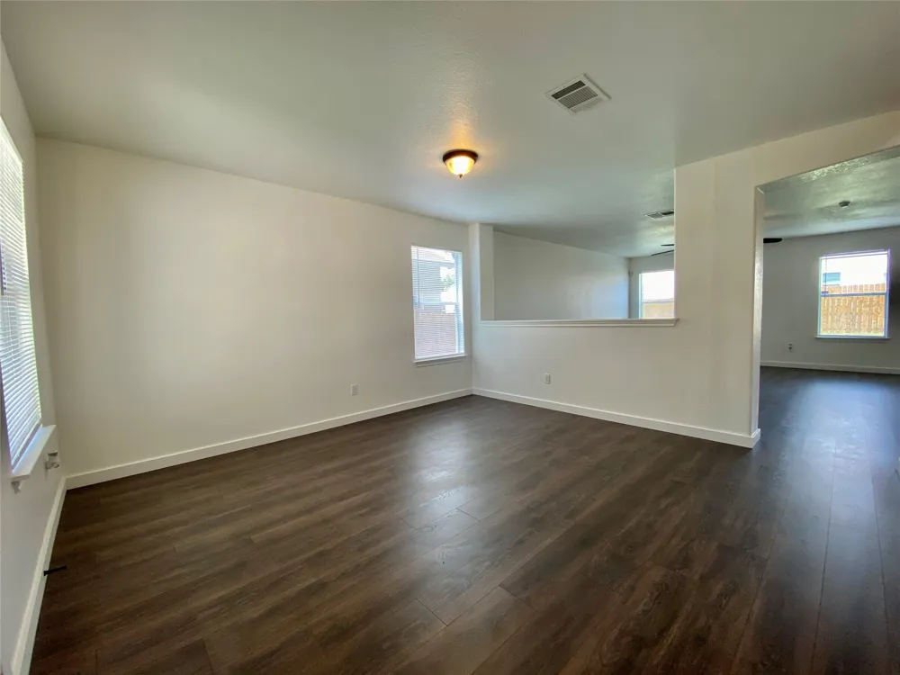 6608 Ferrystone Pass Del Valle, TX 78617