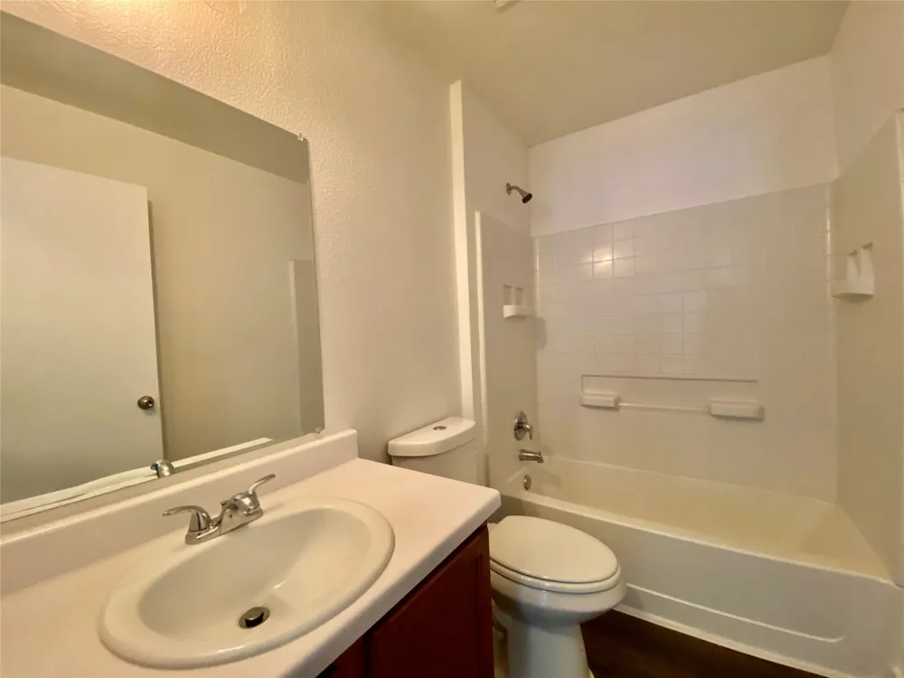 6608 Ferrystone Pass Del Valle, TX 78617