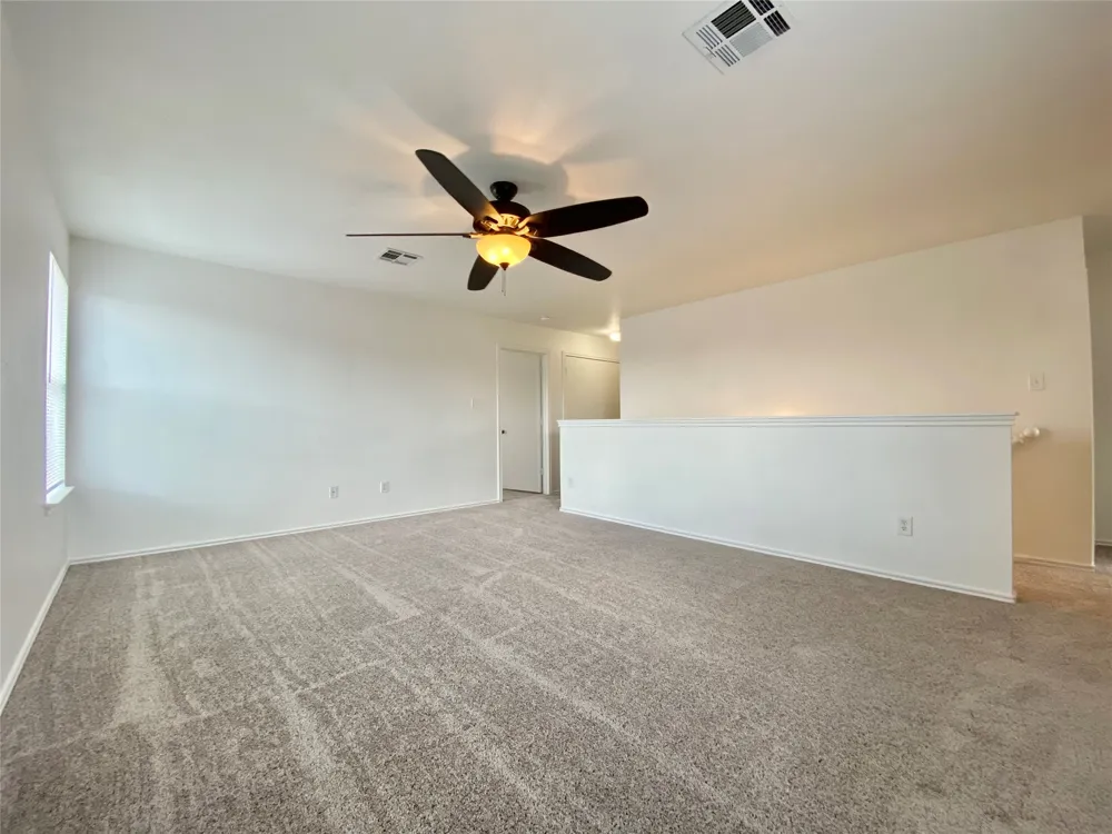 6608 Ferrystone Pass Del Valle, TX 78617