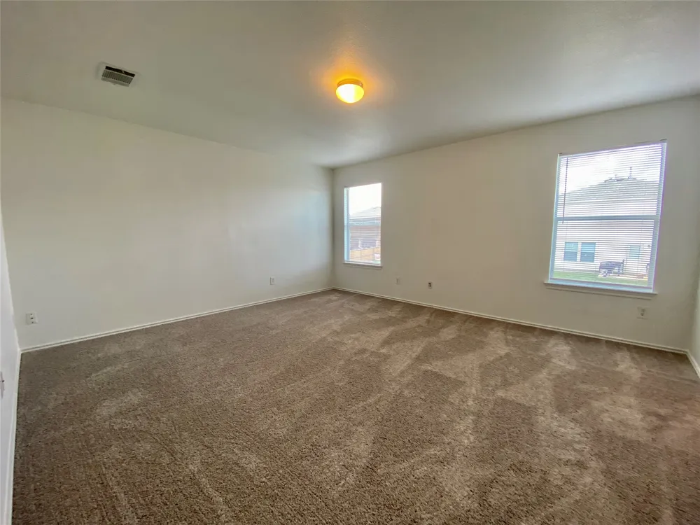 6608 Ferrystone Pass Del Valle, TX 78617