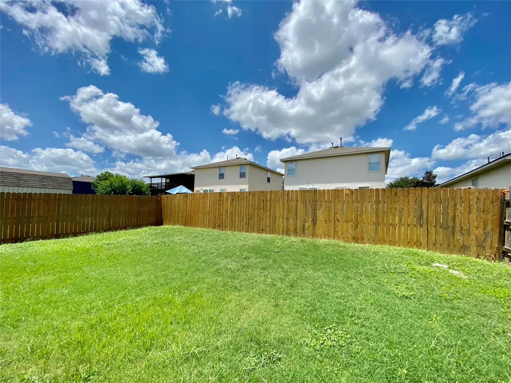 6608 Ferrystone Pass Del Valle, TX 78617