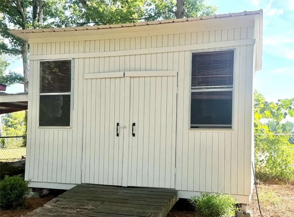 4429 McBrayer Road Flowery Branch, GA 30542